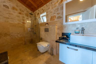 Villa Sude Korunaklı Havuz 17