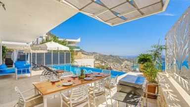 Villa Merit Royal Korunaklı Havuz 90