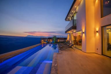 Villa Livaya Korunaklı Havuz 85
