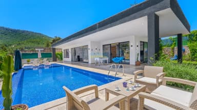 Villa Poruk Çiçeği Korunaklı Havuz 15