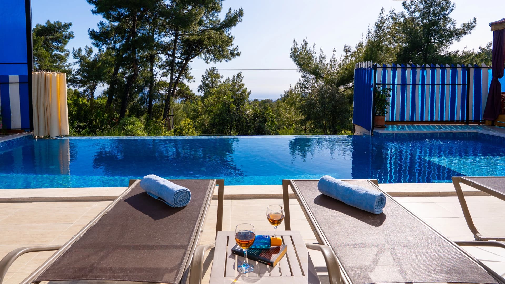 Villa Gökkuşağı Korunaklı Havuz 46