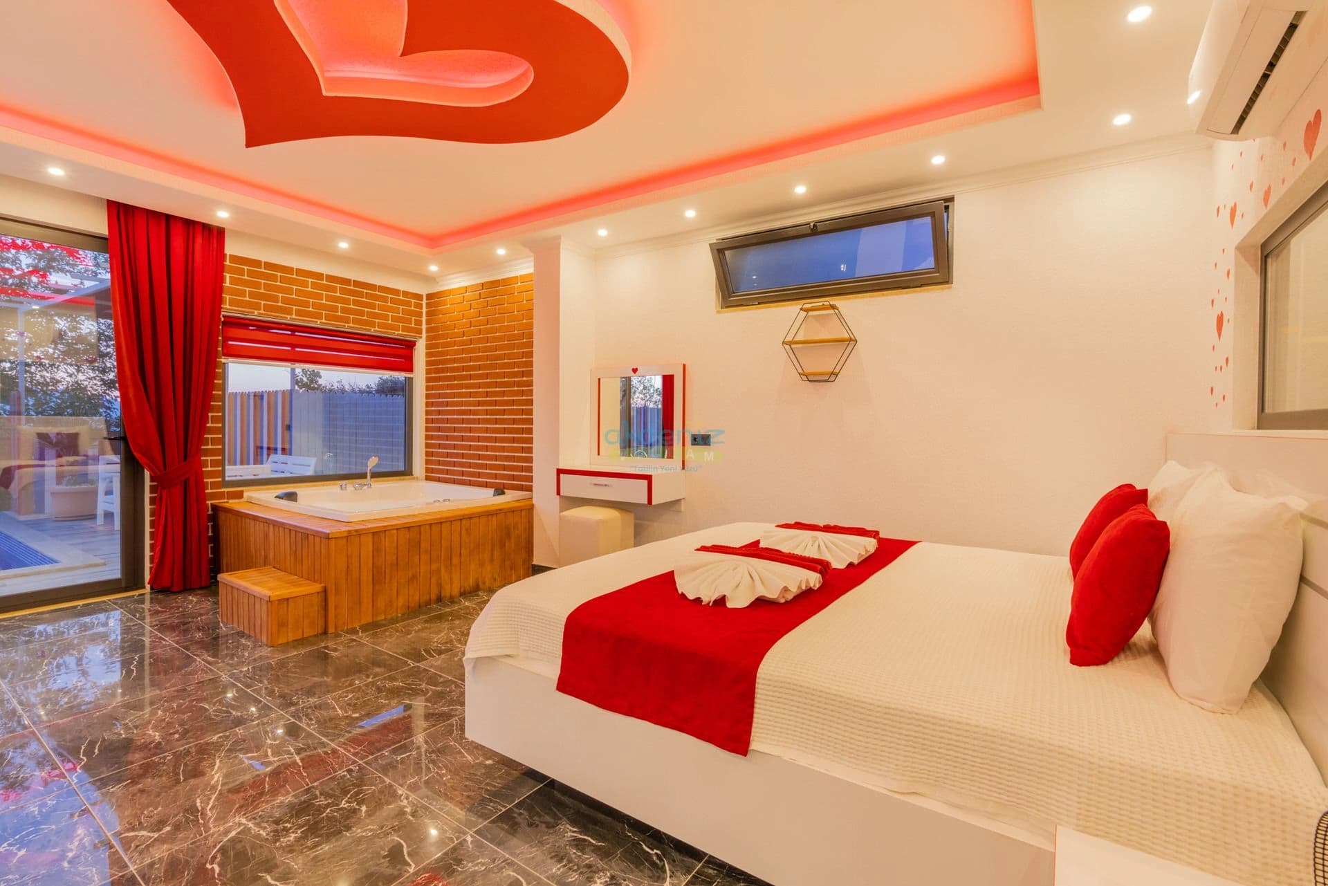 Villa Linam Korunaklı Havuz 78