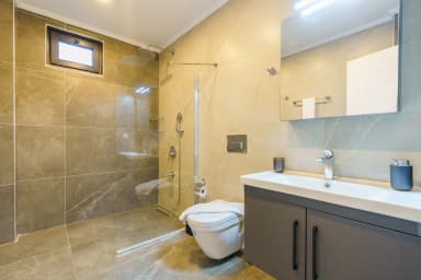 Villa Sazak Uno Korunaklı Havuz 62