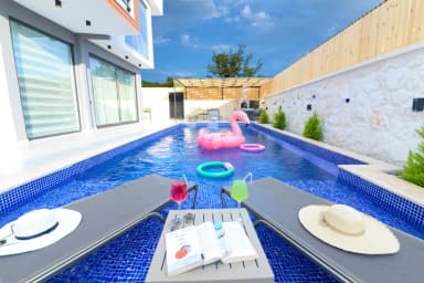 Villa Arels Korunaklı Havuz 42