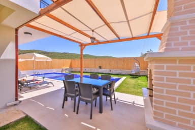 Villa Luiza 1 Korunaklı Havuz 58