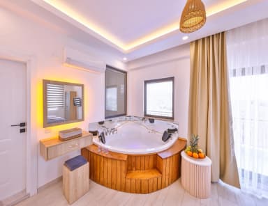 Villa Luiza 1 Korunaklı Havuz 94