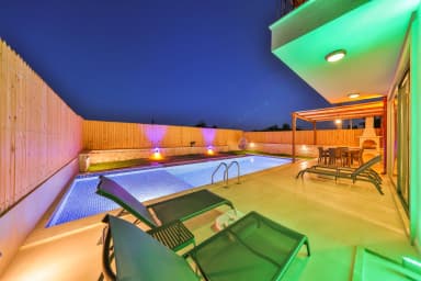 Villa Luiza 1 Korunaklı Havuz 86