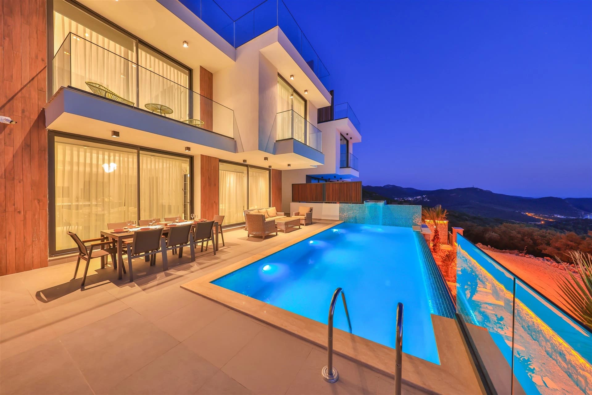 Villa Sky Line Korunaklı Havuz 73