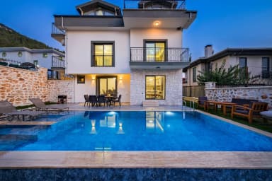 Villa Famose Korunaklı Havuz 57