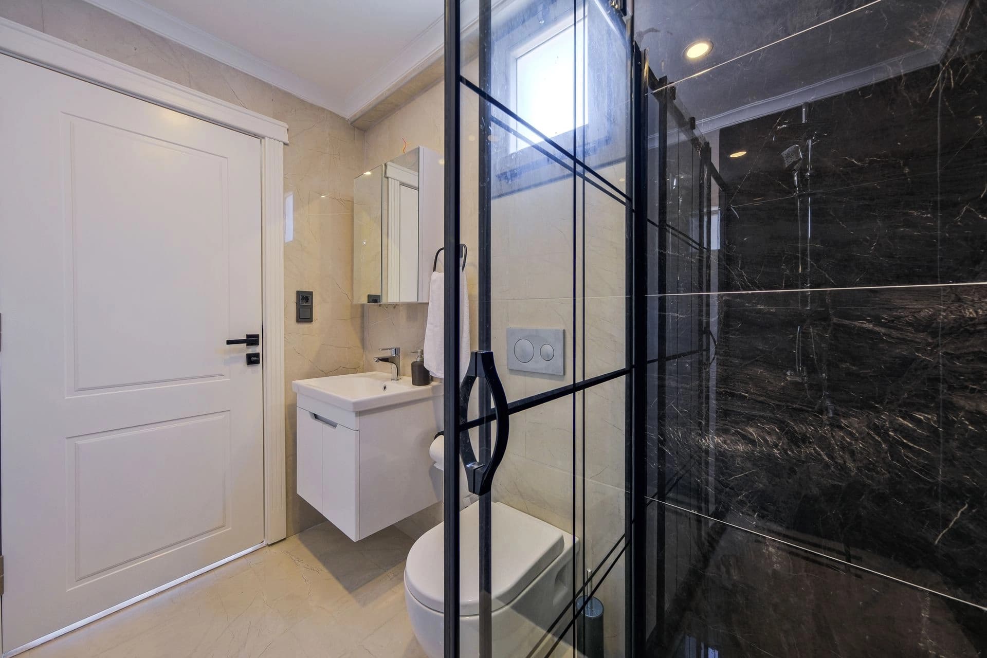 Villa Famose Korunaklı Havuz 93